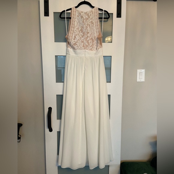 Lulu’s white lace maxi dress - Picture 5 of 12